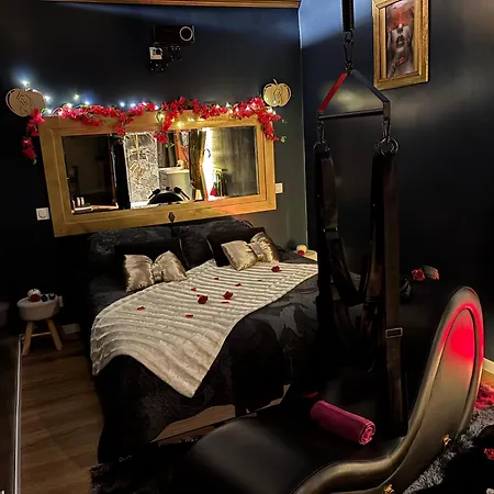 Loveroom Pomme D'amour - De Luxe 러브호텔 *
